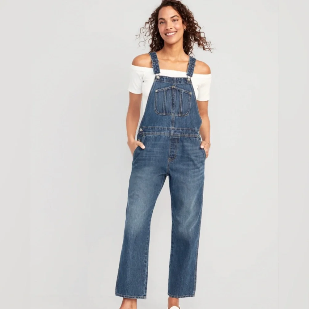 Old Navy Slouchy Straight Denim Overalls - Picture 7 of 7